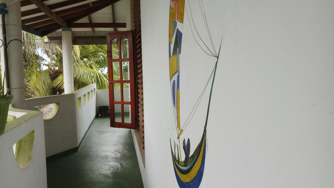 Julie Guest House Tangalle Exterior foto
